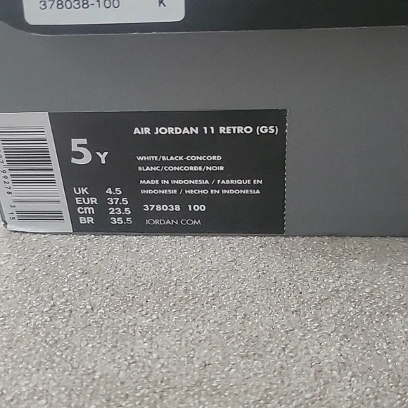 Jordan Retro 11 - Picture 6 of 6